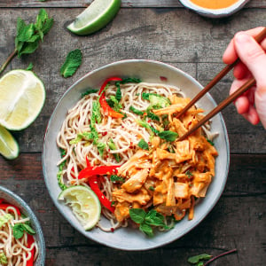 15 Minute Thai Peanut Jackfruit Noodles