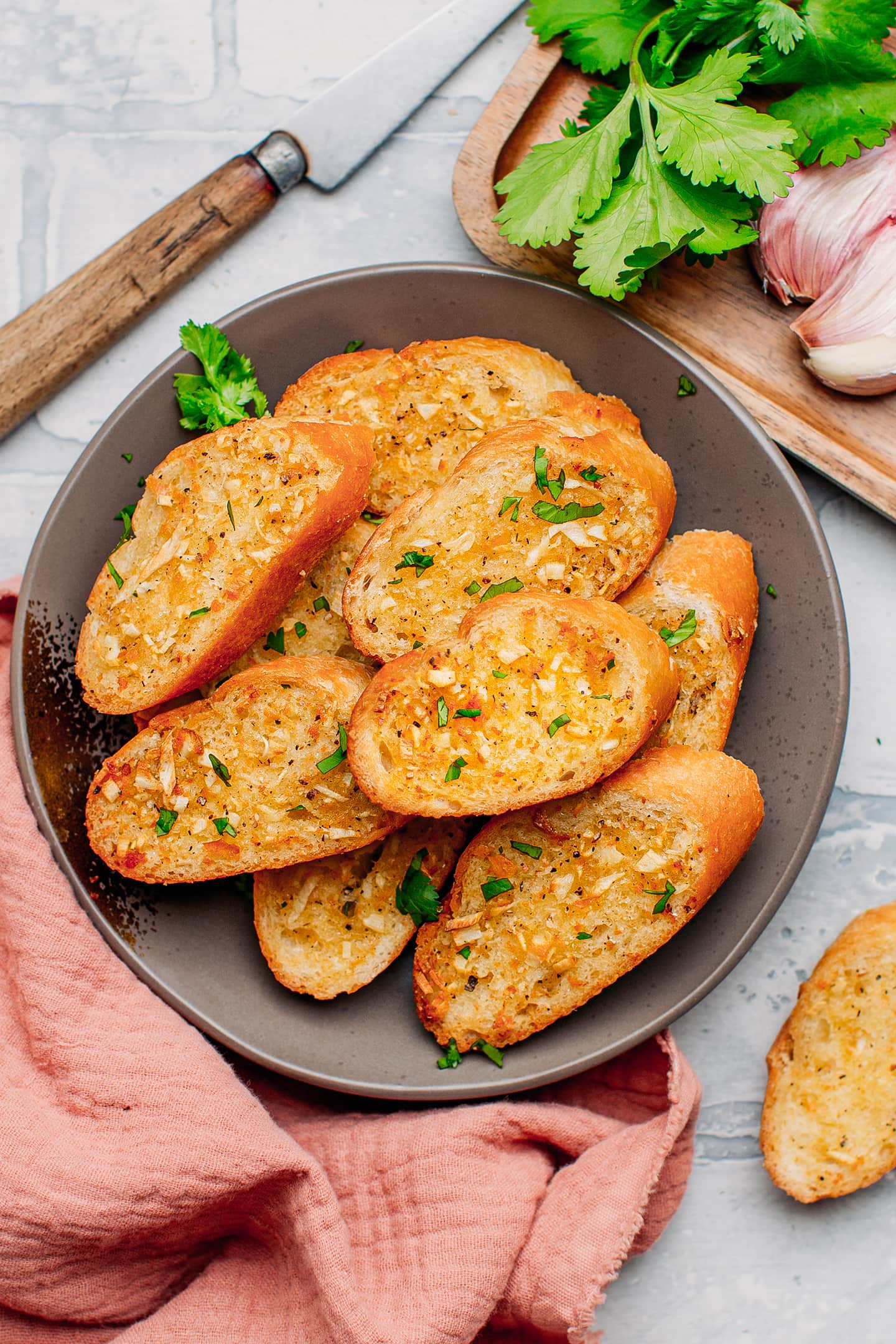 Crispy Air Fryer Garlic Bread