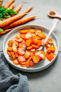 Easy Glazed Carrots (Carrots Vichy)