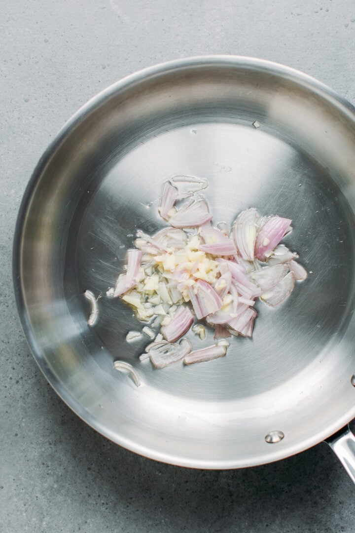 Frying shallots and garlic.