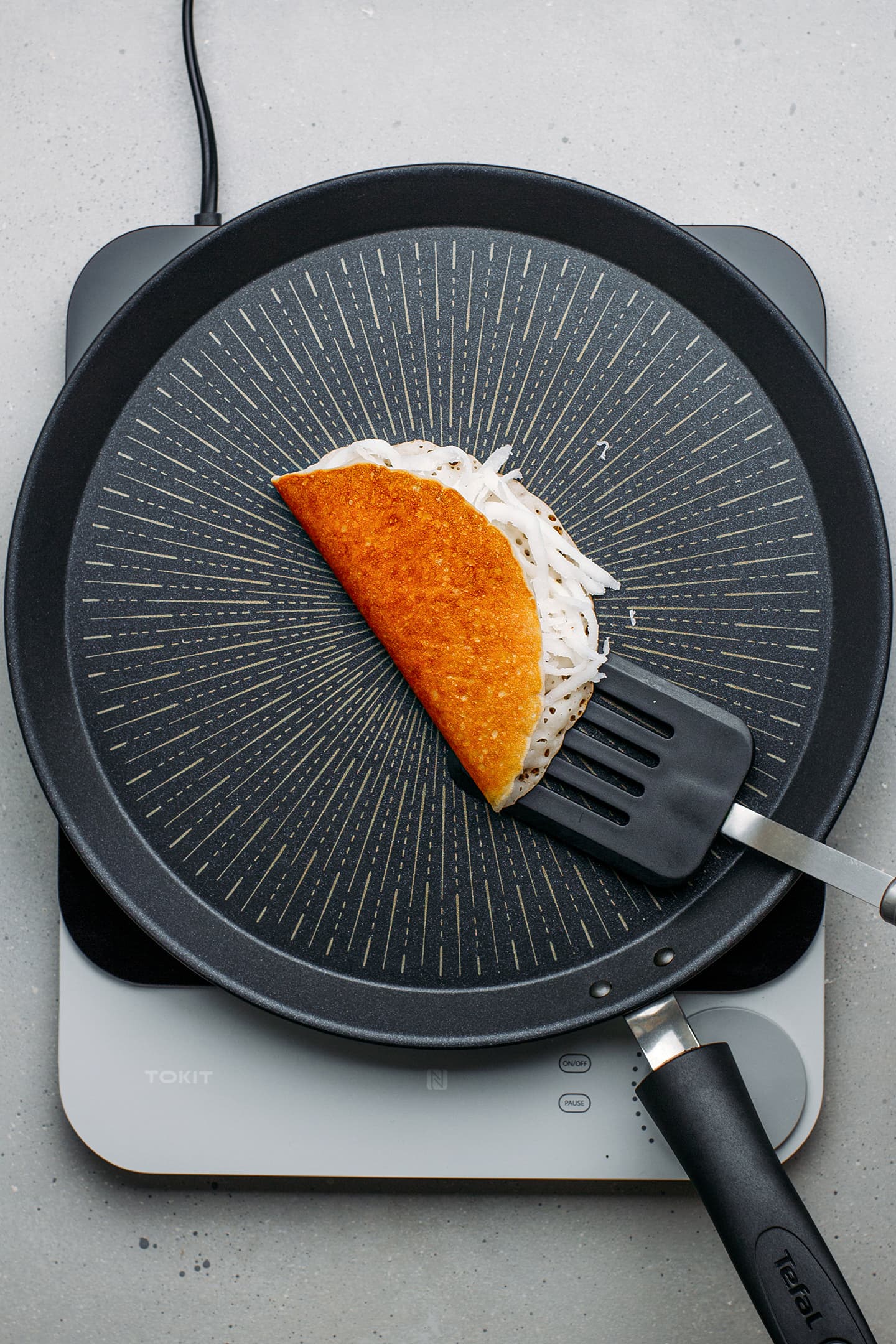 Vietnamese banh bo nuong cake on a pan.