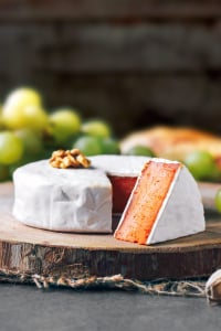 Vegan Sun-Dried Tomato Camembert