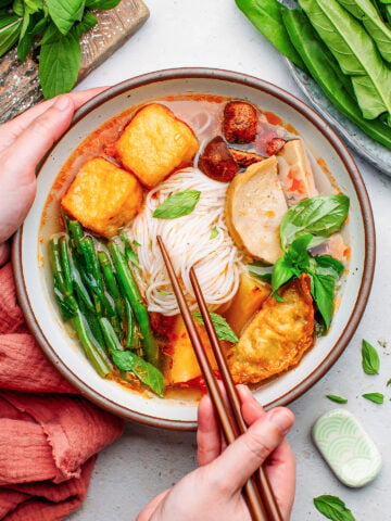 Vegan Hot and Sour Soup (Bún Thái)