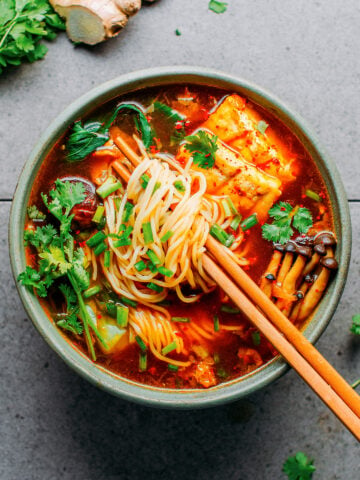 Vegan Kimchi Noodle Soup